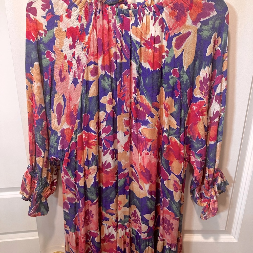 Easel Colorful Floral Dress with Tie Detail - Picture 6 of 8